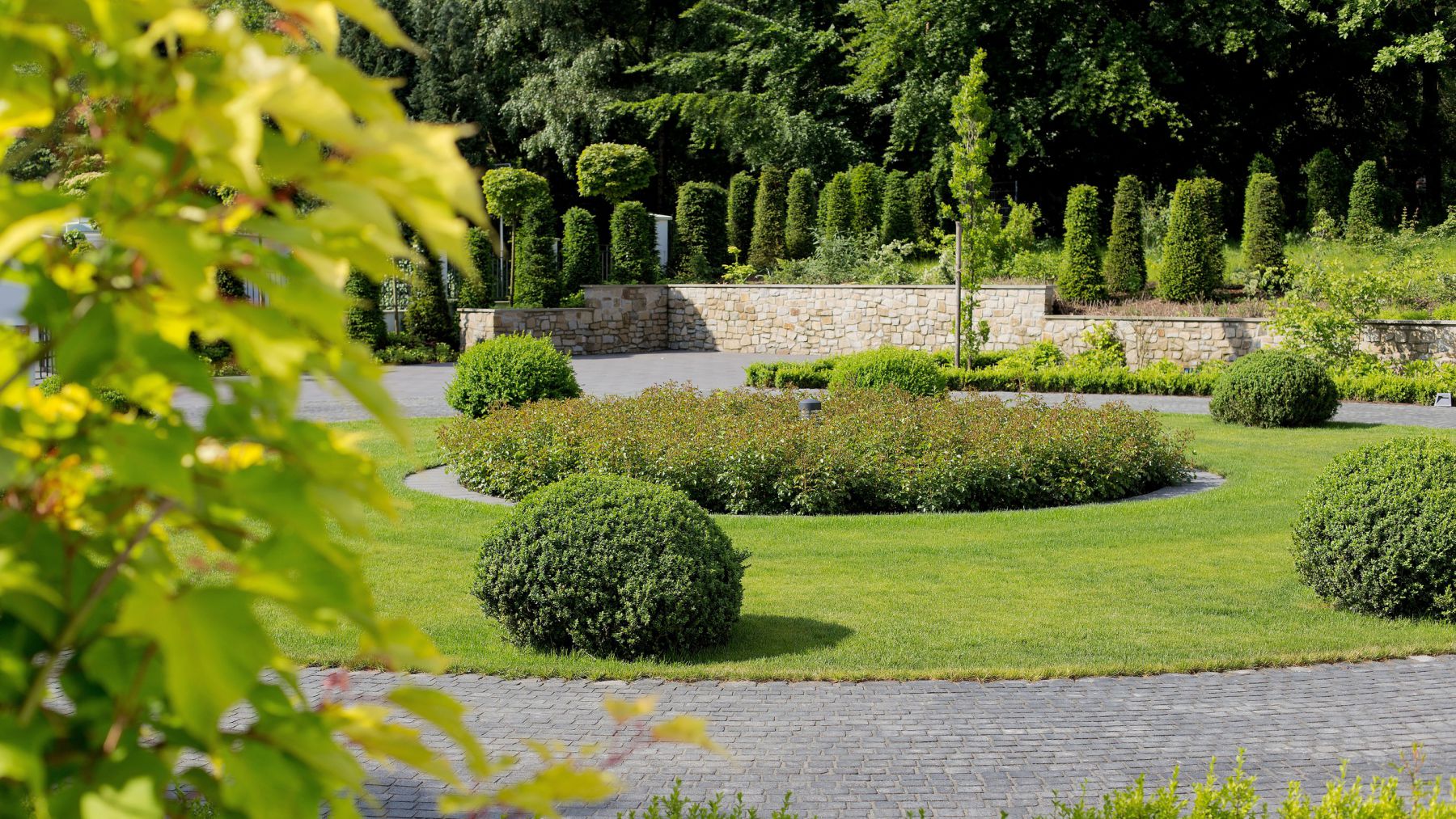 1.9 Klassisch eleganter Villengarten in Dortmund