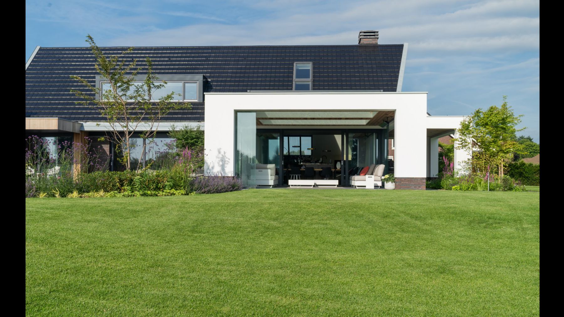6.4 Garten mit Schwimmteich und modernem Outdoor-Lebensstil in Dinxperlo (NL)