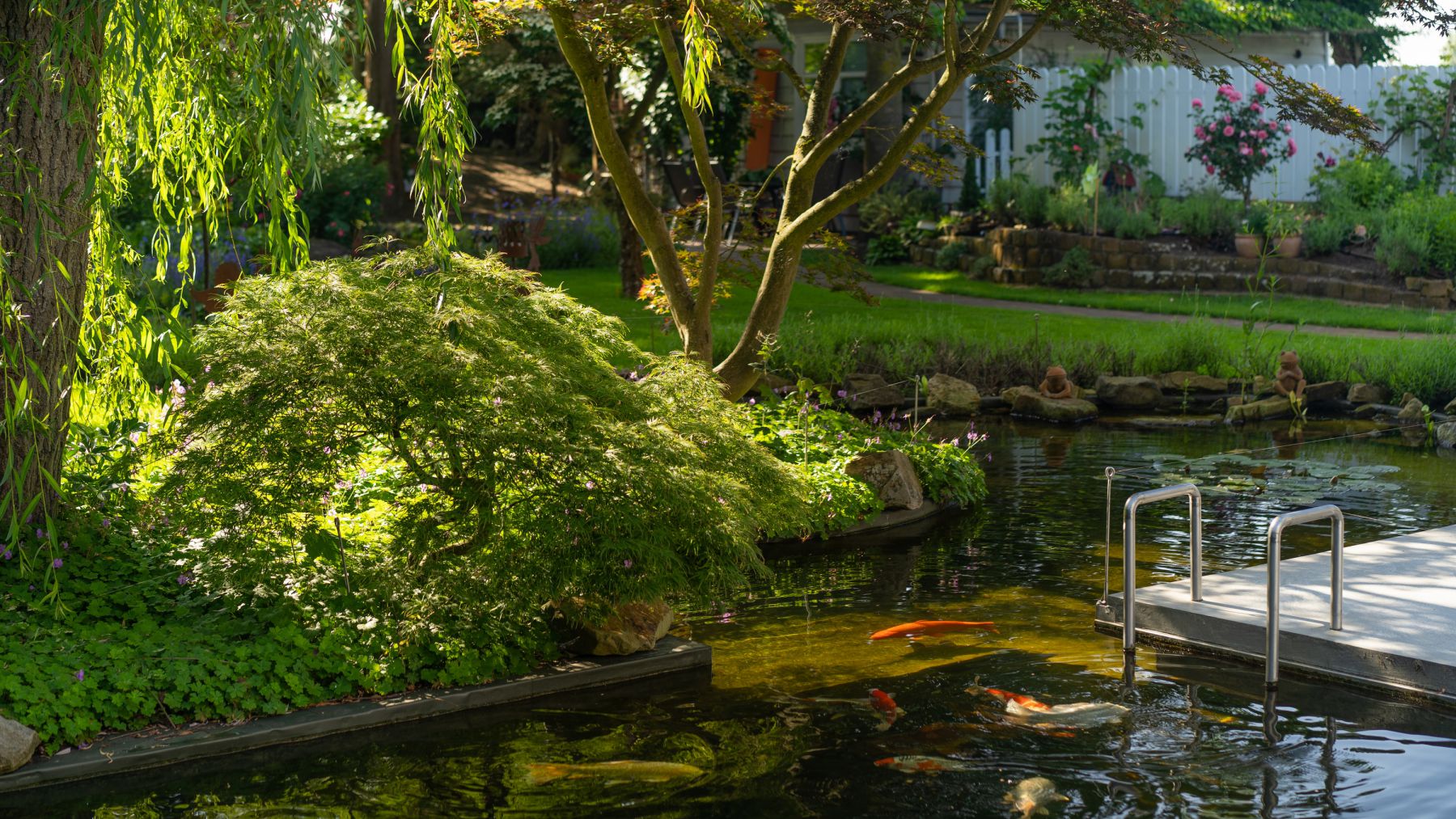 2.2 Alle Elemente in großer Geste vereint - weitläufiger Naturgarten in Bocholt