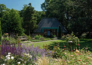 2.3 Harmonischer Landhausgarten - ein Rückzugsort mitten in der Natur in Barlo