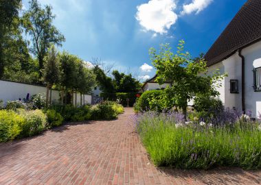 2.5 Überwältigende Blütenpracht und üppiges Grün - Naturoase in Ratingen